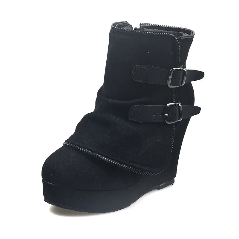 Chic Wedge Boots